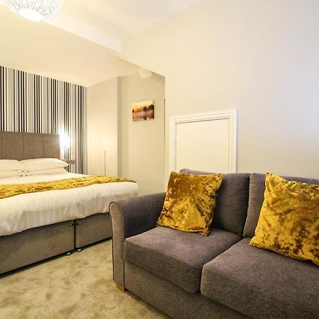 The Scarborough Travel And Holiday Lodge Екстер'єр фото