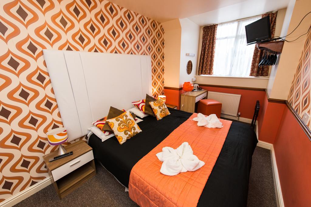 The Scarborough Travel And Holiday Lodge Екстер'єр фото