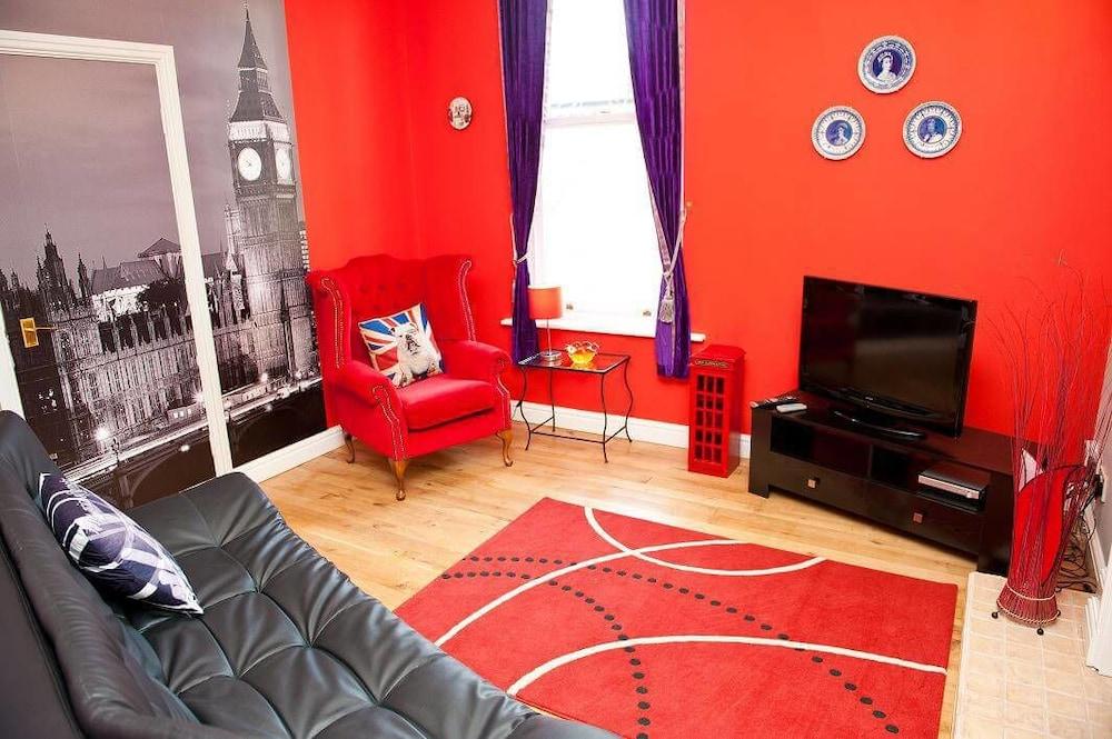 The Scarborough Travel And Holiday Lodge Екстер'єр фото