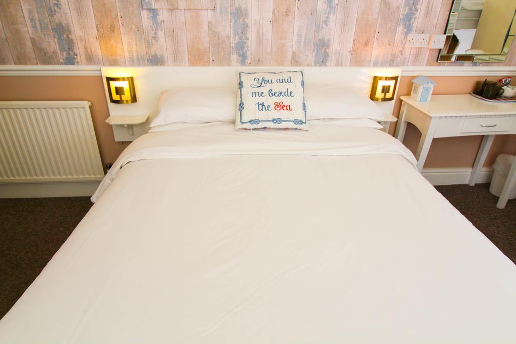 The Scarborough Travel And Holiday Lodge Екстер'єр фото