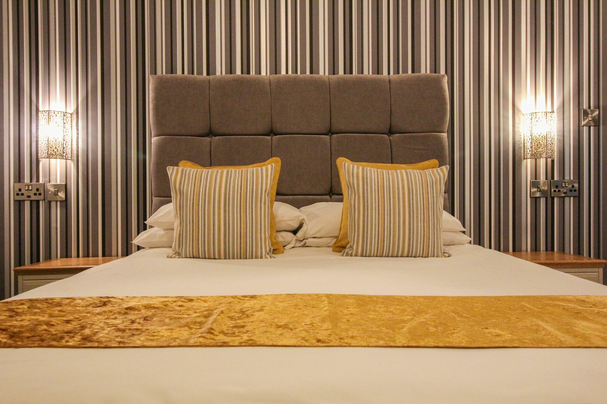 The Scarborough Travel And Holiday Lodge Екстер'єр фото