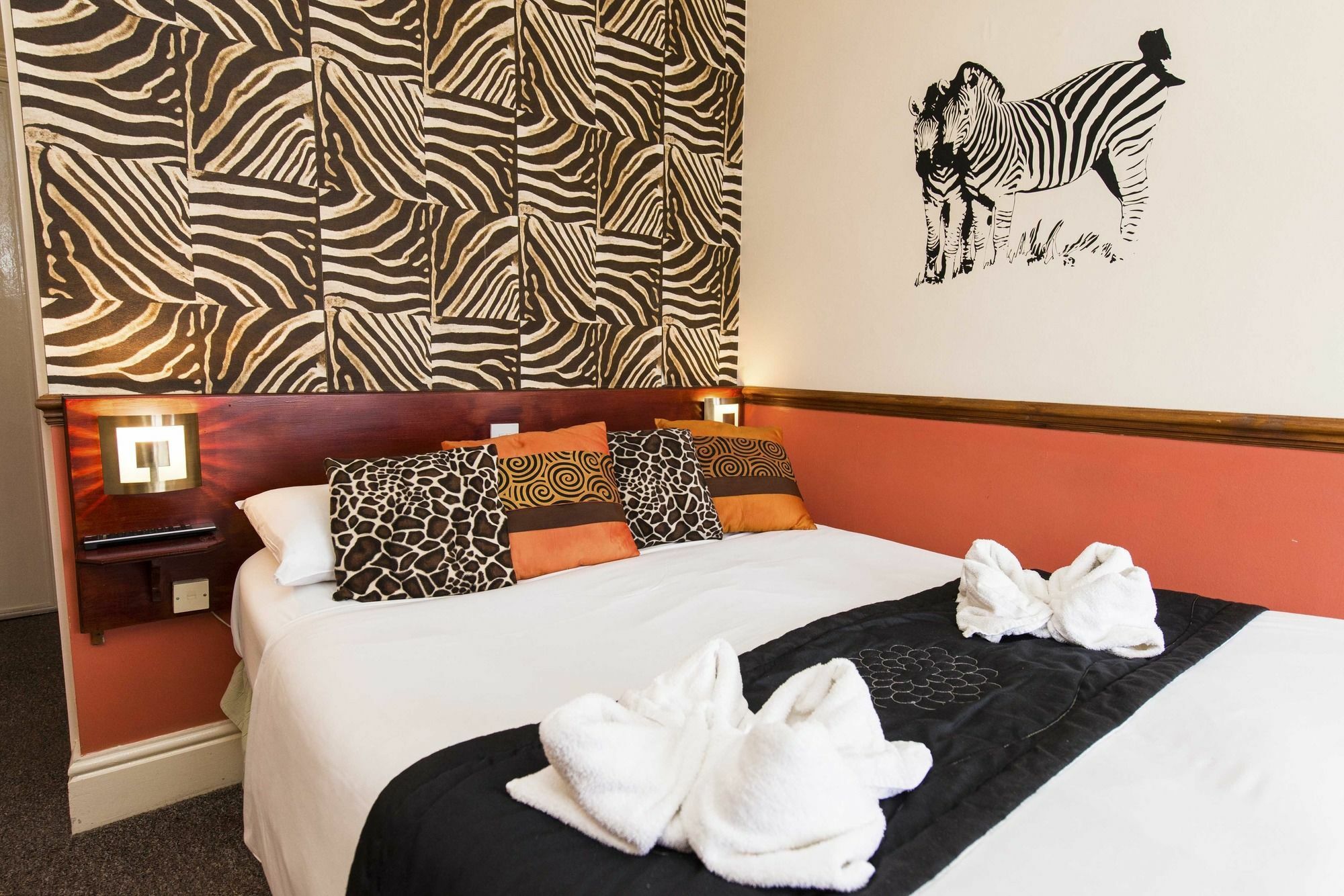 The Scarborough Travel And Holiday Lodge Екстер'єр фото