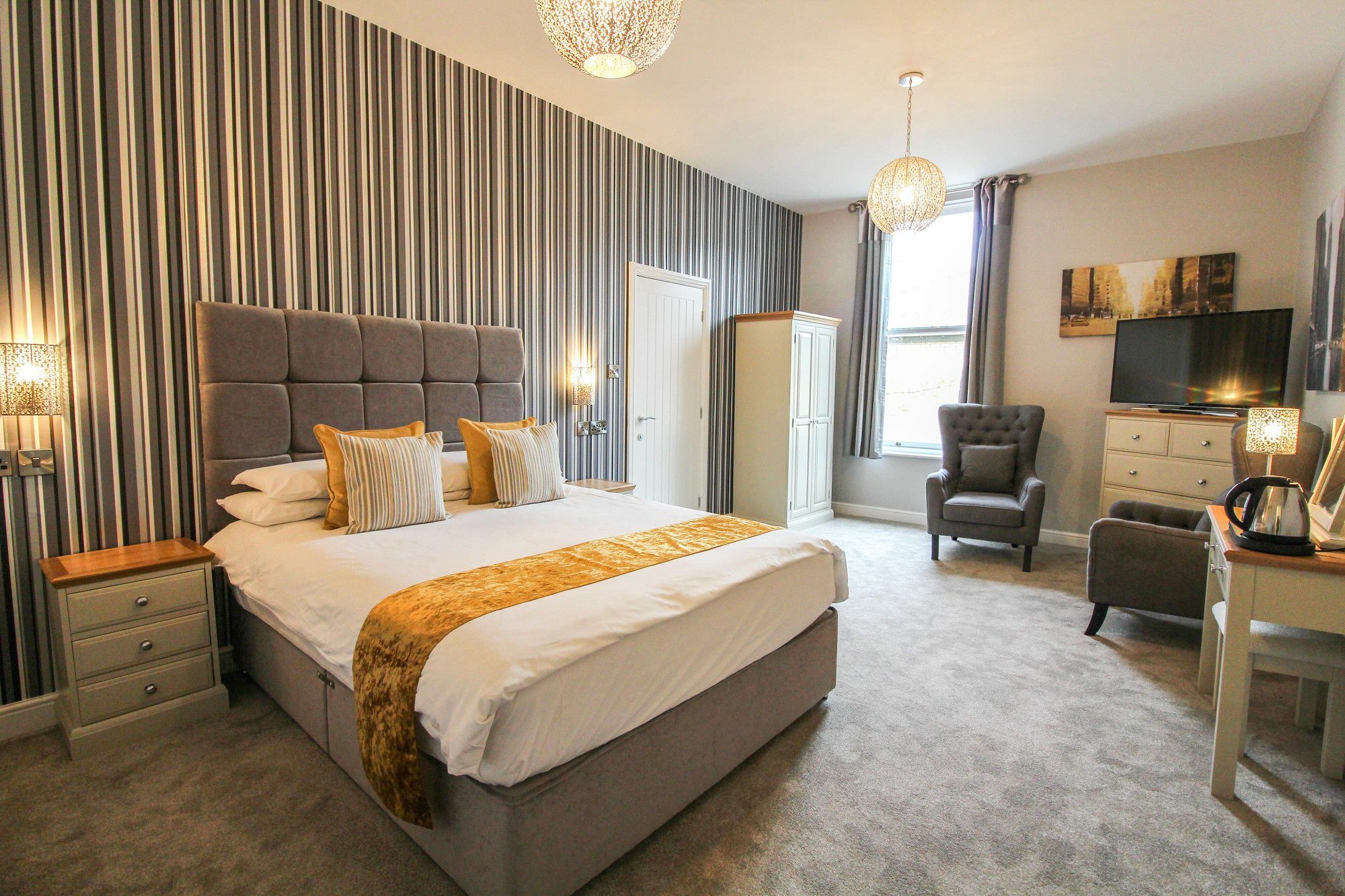 The Scarborough Travel And Holiday Lodge Екстер'єр фото